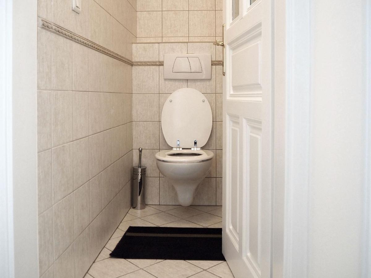 ברטיסלאבה Vynimocny Apartman V Staromestskej Vile S Vyhladom Na Hrad מראה חיצוני תמונה